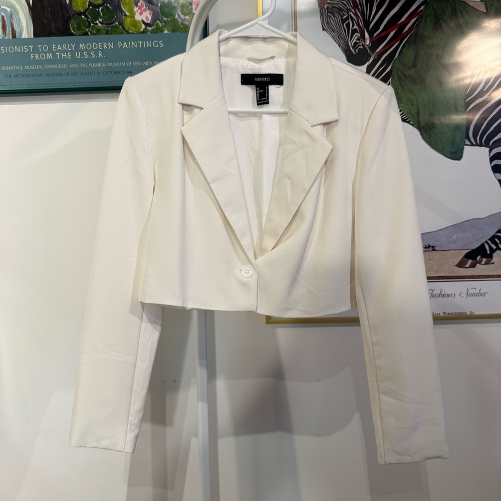 Forever 21 White Cropped Blazer - Women’s Small